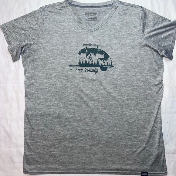 Patagonia Tops - NWOT Women’s XL Patagonia Capilene Baselayer SS Graphic TShirt